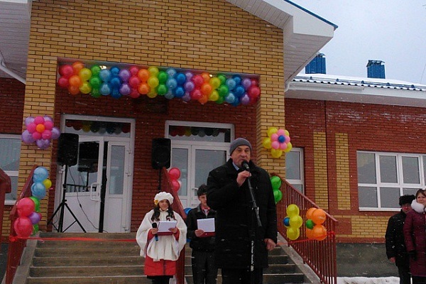 Двери из алюминиевых и ПВХ профилей