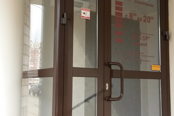 Входные группы из алюминиевого профиля